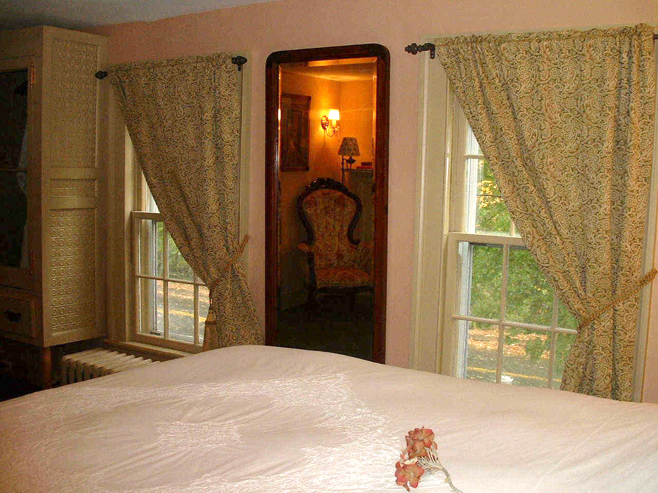 Captain James Suite